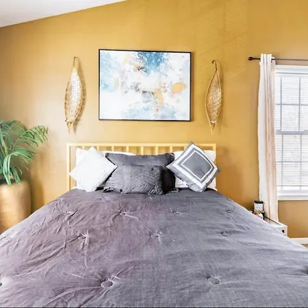 Cozy Home Away From Home!